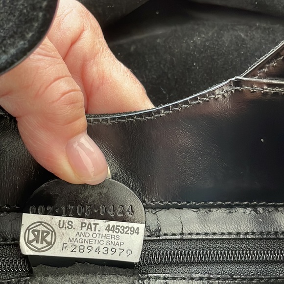 GUCCI VINTAGE SHOULDER BAG - Picture 3 of 7